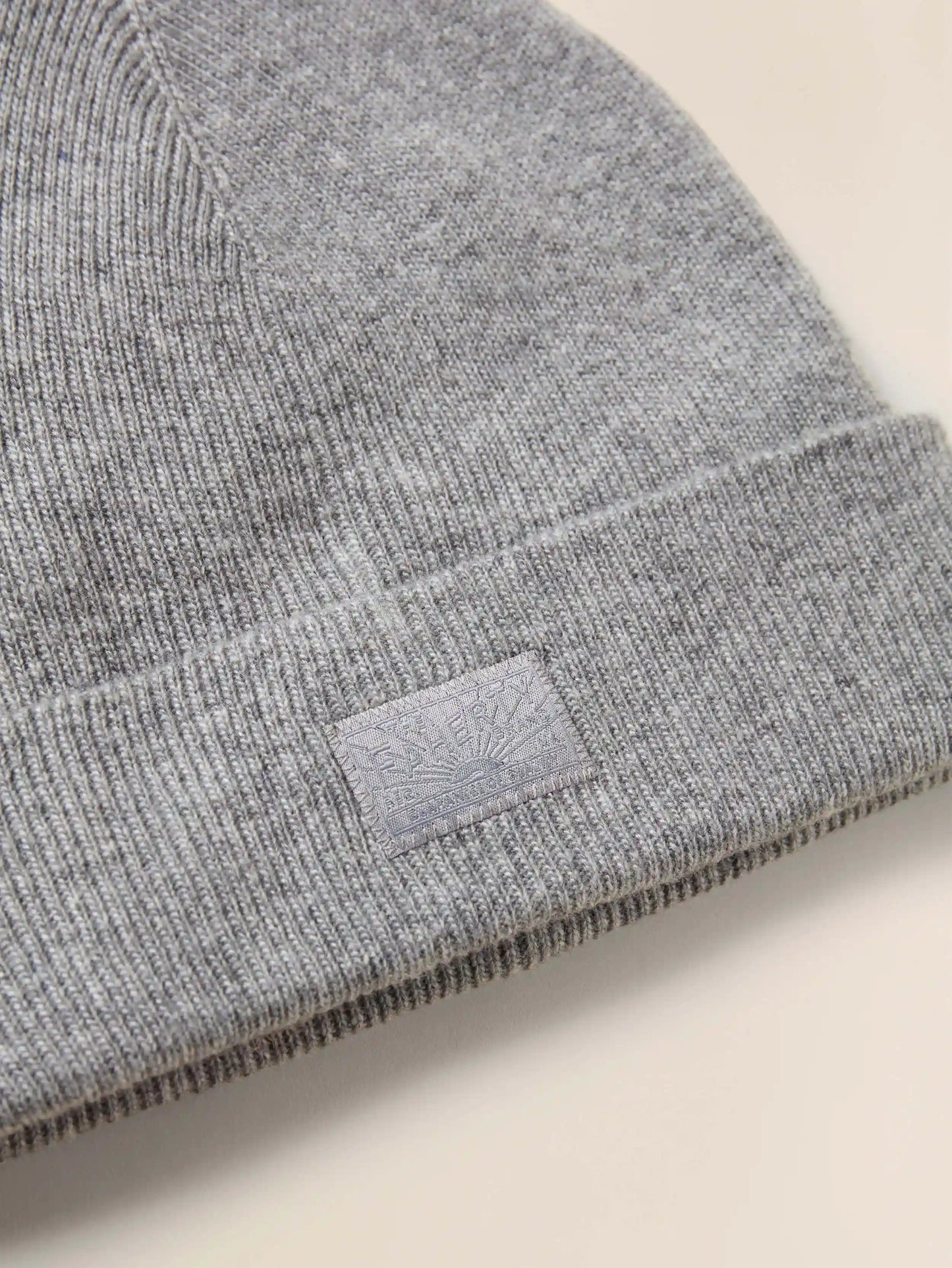 Faherty Essential Beanie - Charcoal Heather