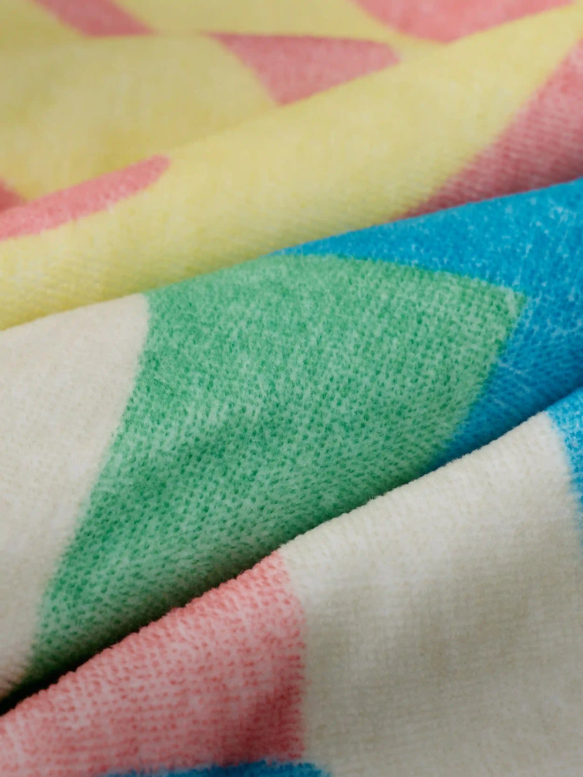 Faherty x Quiksilver Beach Towel - Sunshine Coast Tile
