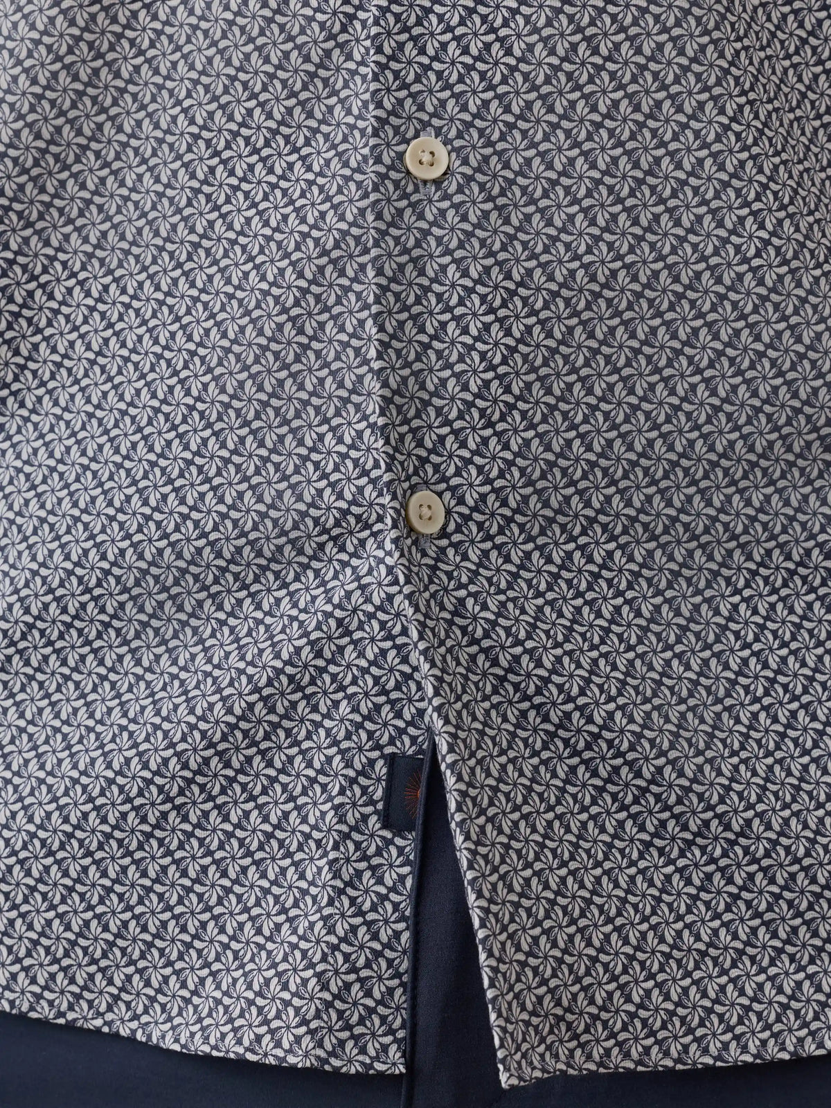 Short-Sleeve Movement™ Monterey Shirt - Navy Sundial Bloom