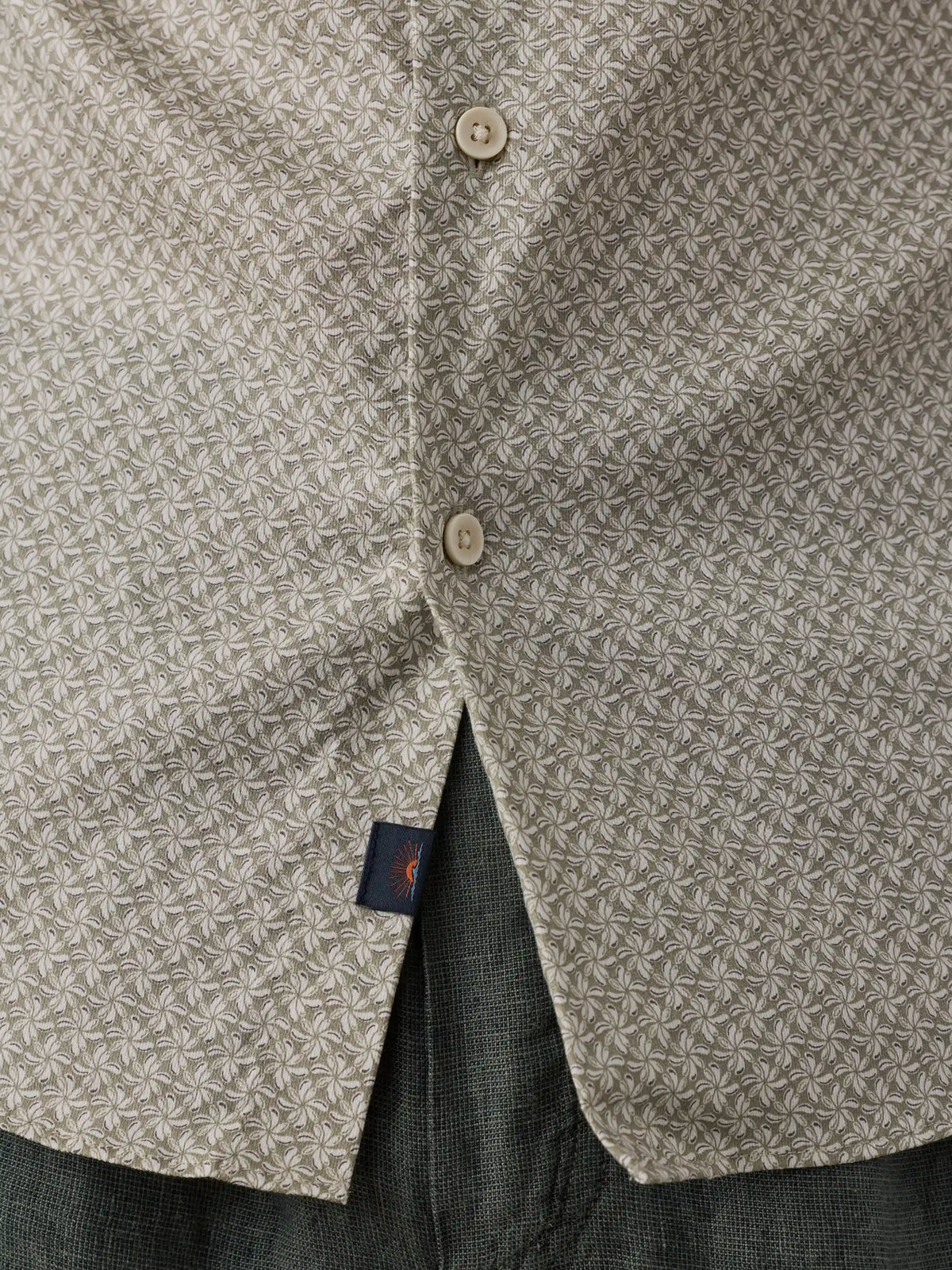 Short-Sleeve Movement™ Monterey Shirt - Sage Sundial Bloom
