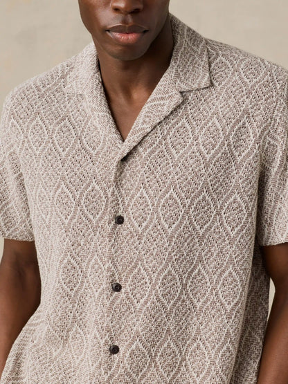 Short-Sleeve Oasis Camp Shirt - Brown Island Medallion