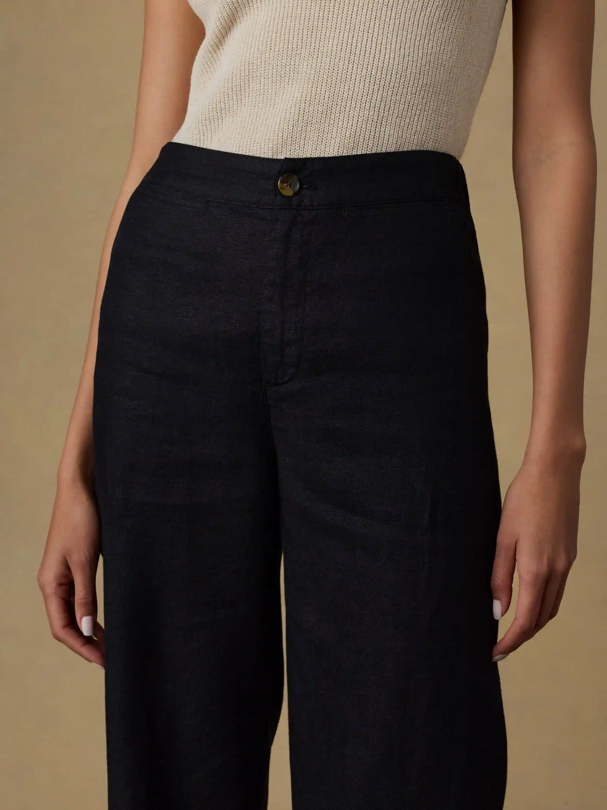 Sun Strider Linen Pant - Black
