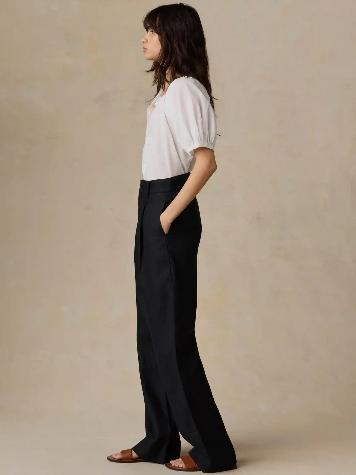Sun Strider Linen Pleated Pant - Black